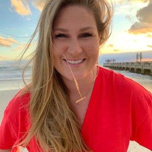 Meet your Posher, Caroline